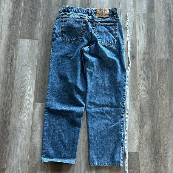 Vintage Tommy Hilfiger Jeans, size 32
✨EUC✨ - Picture 2 of 8